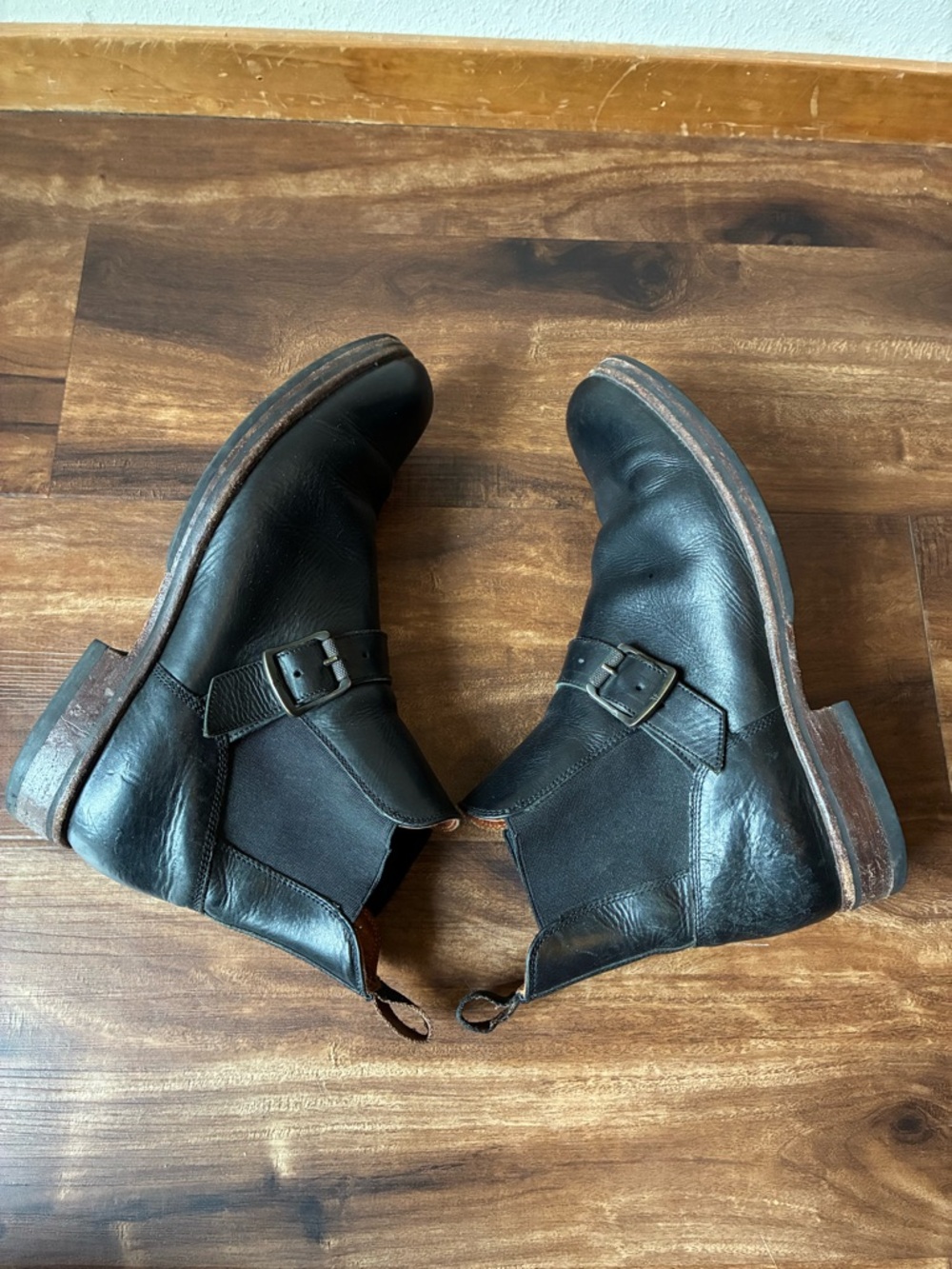 Men's Frye Wilson Engineer Chelsea Boots in Black (Size:7.5) - Picture 8 of 16